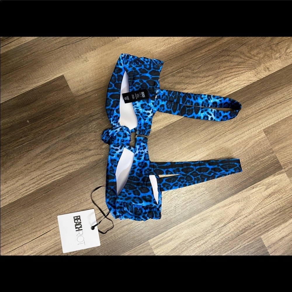 Beach Riot Sophia Top Blue Leopard - Picture 7 of 9